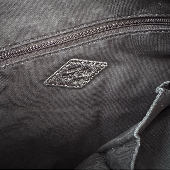 Fossil black leather 3 zip bag medium size - Picture 10 of 13